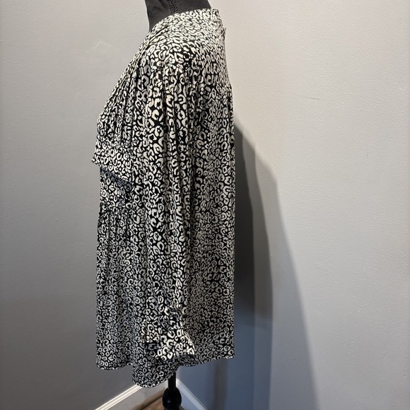 COCOMO BLACK & Tan Geometric Blouse Pintuck Pleated Pkts 3/4 Sleeves Sz3XL Flowy - Picture 4 of 11